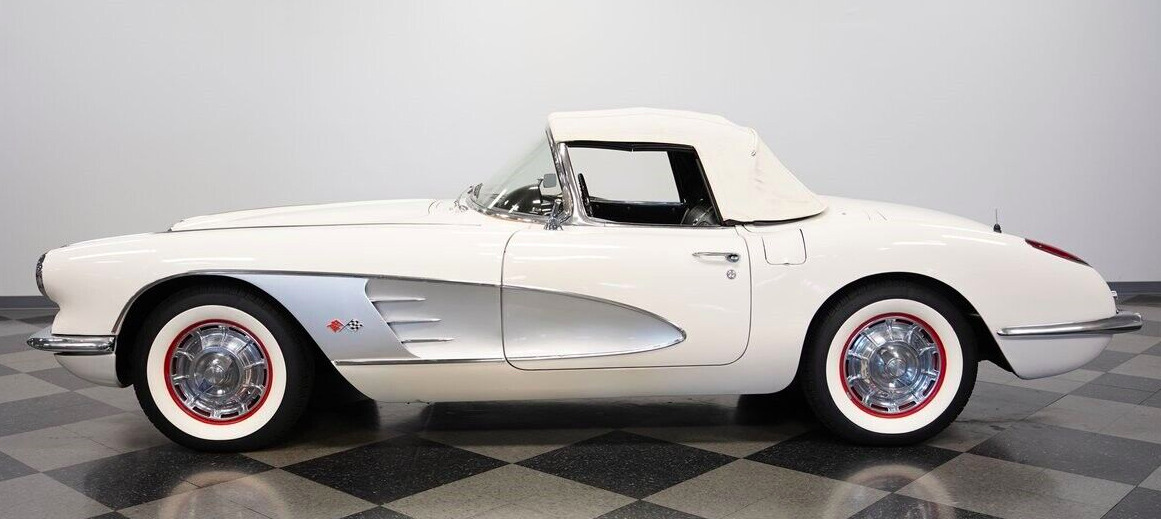 Annonce 426256759/1960CORVETTEWHITE photo2