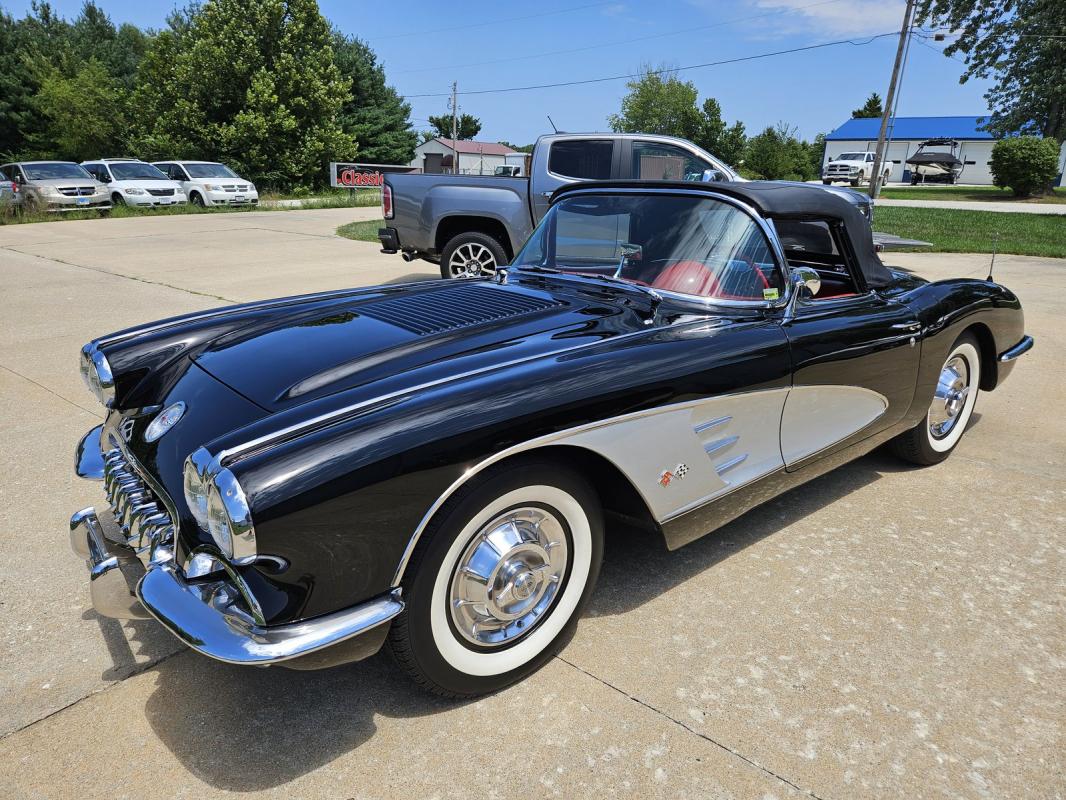 Annonce 433659404/1958BLACKREDCORVETTE photo3