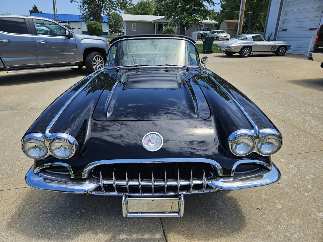 Annonce 433659404/1958BLACKREDCORVETTE photo6