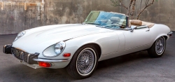 Jaguar E-Type cabriolet matching number 76-Seine-Maritime