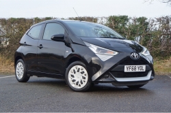 Toyota Aygo II 1.0 VVT-i x-play 85-Vendée