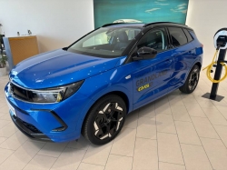 Opel grandland Hybrid 300 ch AWD BVA8 GSe 73-Savoie