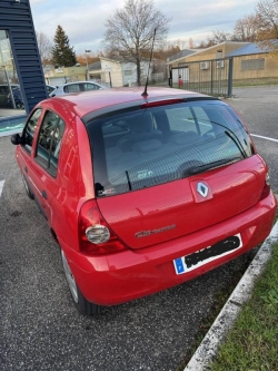 Renault Clio III Authentique 1.2 16v 75 Eco2 38-Isère