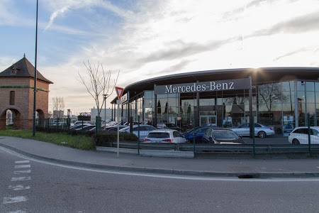 Mercedes-Benz LG Muret Automobiles