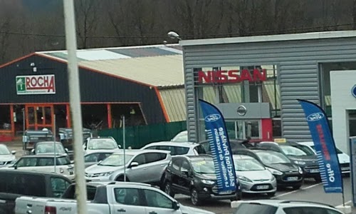 Nissan Seven Autos